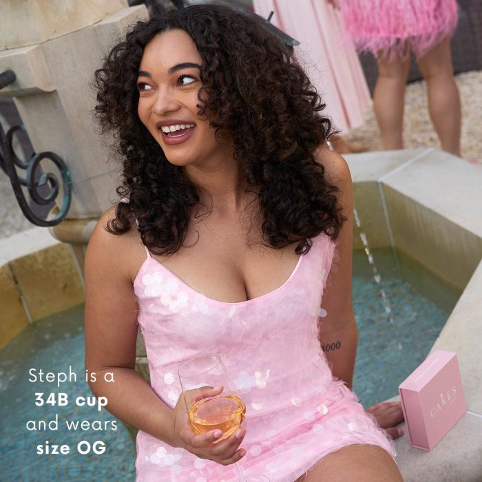 pdp_cakes-with-cleavage_caramel_og_alt04.jpg pdp_cakes-with-cleavage_caramel_og_alt04.jpg